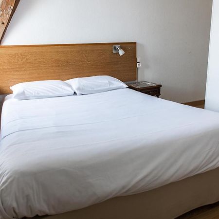 Hotel Le Relais Des Templiers Beaugency Esterno foto