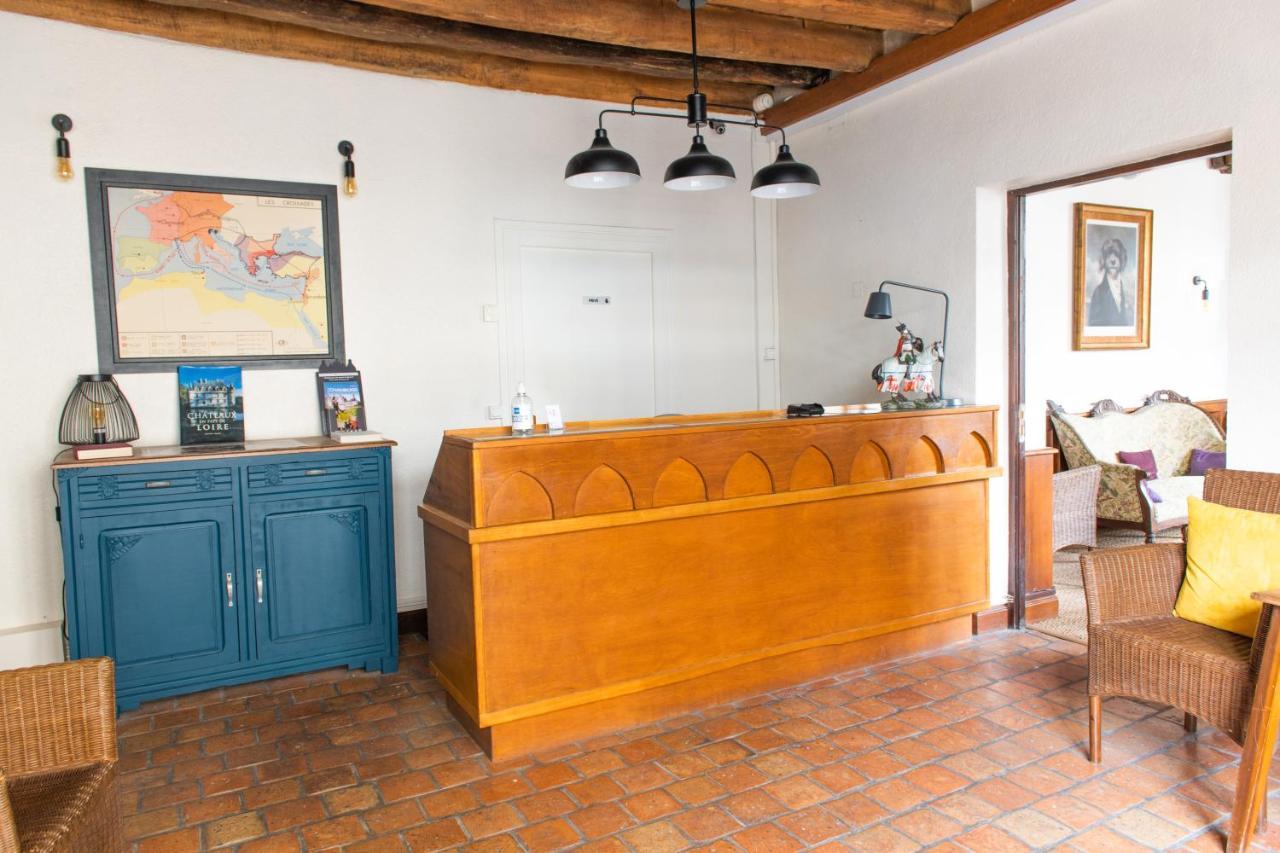 Hotel Le Relais Des Templiers Beaugency Esterno foto