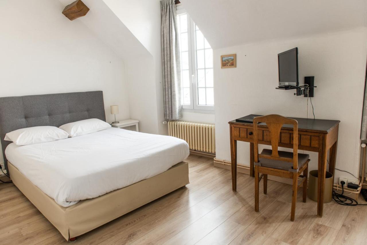 Hotel Le Relais Des Templiers Beaugency Esterno foto