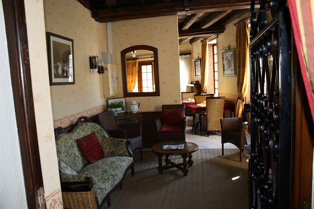 Hotel Le Relais Des Templiers Beaugency Esterno foto