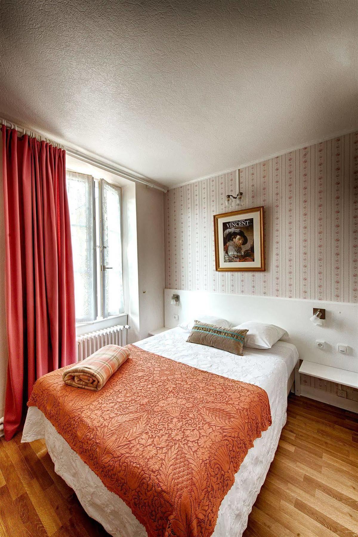 Hotel Le Relais Des Templiers Beaugency Esterno foto