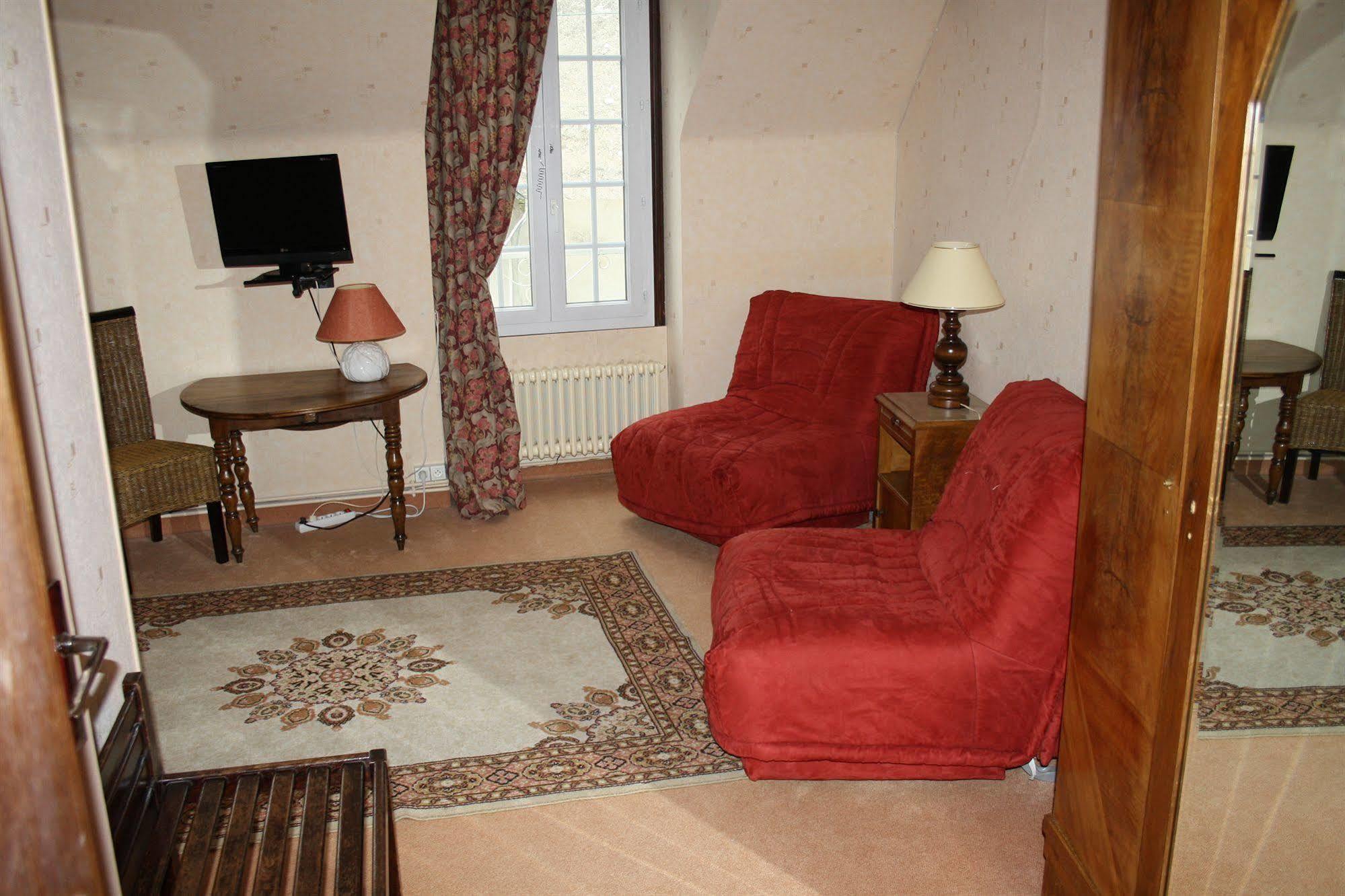 Hotel Le Relais Des Templiers Beaugency Esterno foto