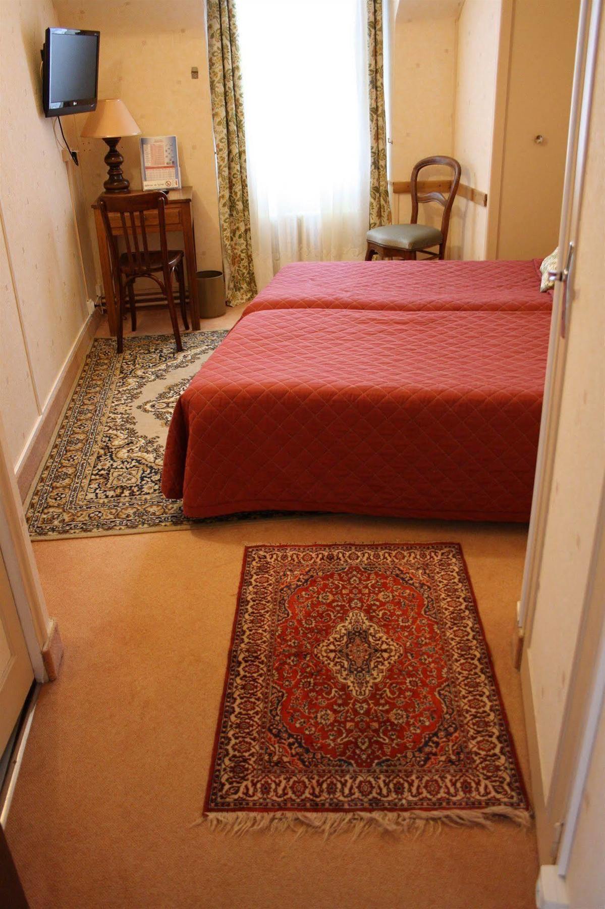 Hotel Le Relais Des Templiers Beaugency Esterno foto