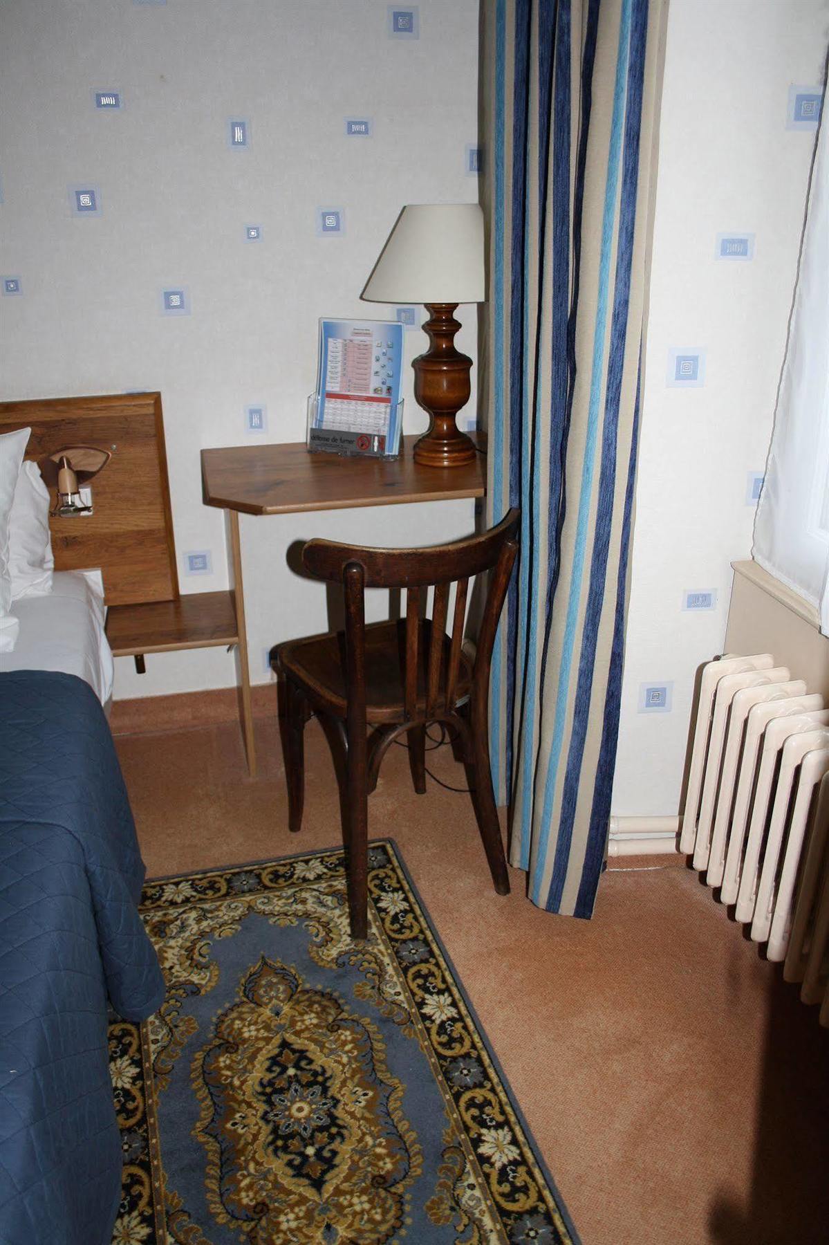 Hotel Le Relais Des Templiers Beaugency Esterno foto